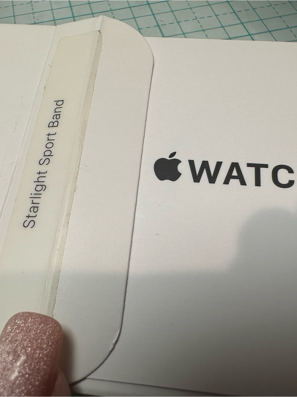 Apple Watch Starlight Sport Band - New in box - Picture 6 of 7